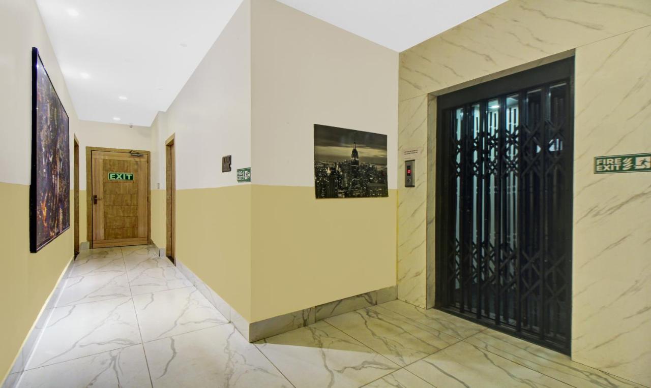 Itsy Hotels Transit Express Kolkata Ngoại thất bức ảnh