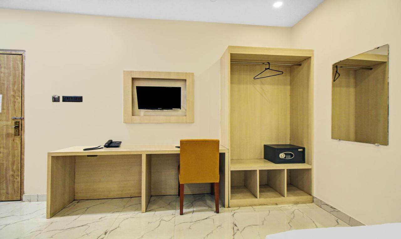 Itsy Hotels Transit Express Kolkata Ngoại thất bức ảnh